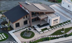 Αραδίππου - Ισόγεια γραφεία με σοφίτα